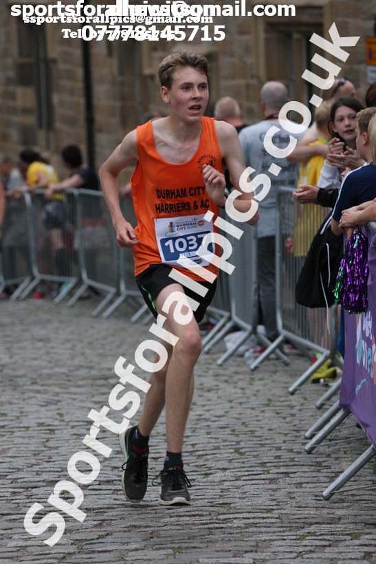 Durham City 10k, 2017 Durham City Run 5k and 10k Road Race. Photo: David T. Hewitson/Sports for All Pics